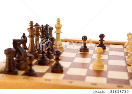 Classic Wooden chess pieces on chessboard Classic Wooden chess pieces on chessboard 81333759
