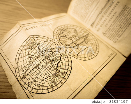 アンティークの古地図 世界地図 アンティークの古地図 世界地図 81334197