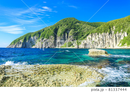 仏ヶ浦の青い海 仏ヶ浦の青い海 81337444