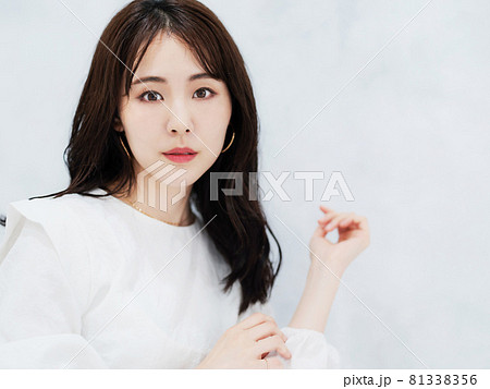 女性ポートレート 女性ポートレート 81338356