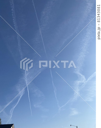 飛行機雲 81343081