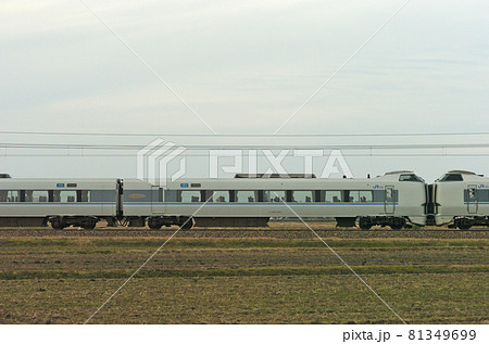北陸本線 美川ー加賀笠間 JR西日本 683系 T35編成 ③ クハ683-705(金沢) 山側 北陸本線 美川ー加賀笠間 JR西日本 683系 T35編成 ③ クハ683-705(金沢) 山側 81349699