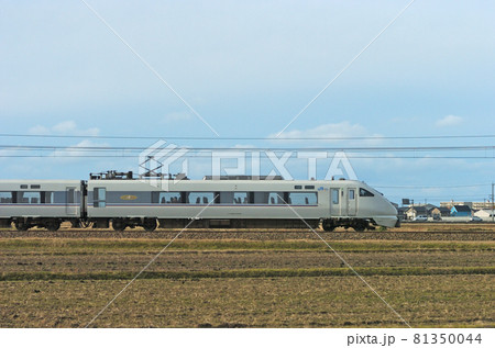 北陸本線 美川ー加賀笠間 JR西日本 683系 S02編成 ① クロ682-2002(金沢) 山側 北陸本線 美川ー加賀笠間 JR西日本 683系 S02編成 ① クロ682-2002(金沢) 山側 81350044