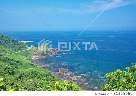 【奥能登絶景海道 椿展望台からの風景】 石川県珠洲市高屋町 【奥能登絶景海道 椿展望台からの風景】 石川県珠洲市高屋町 81355666