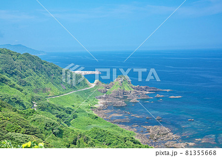 【奥能登絶景海道 椿展望台からの風景】 石川県珠洲市高屋町 【奥能登絶景海道 椿展望台からの風景】 石川県珠洲市高屋町 81355668