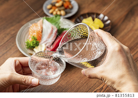 刺身 日本酒 家飲み 宅飲み 刺身 日本酒 家飲み 宅飲み 81355813