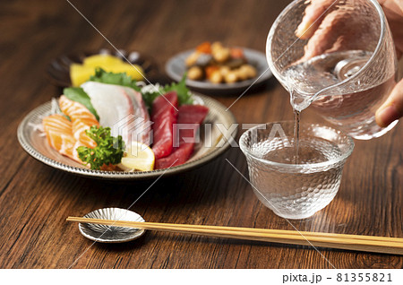 刺身 日本酒 家飲み 宅飲み 刺身 日本酒 家飲み 宅飲み 81355821