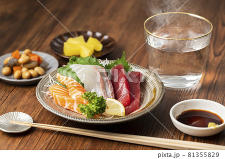 刺身 焼酎 家飲み 宅飲み 刺身 焼酎 家飲み 宅飲み 81355829