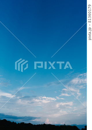 夏の青空 夏の青空 81360179