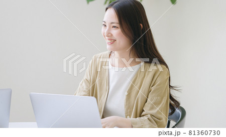 ビジネス・会議・ミーティング ビジネス・会議・ミーティング 81360730