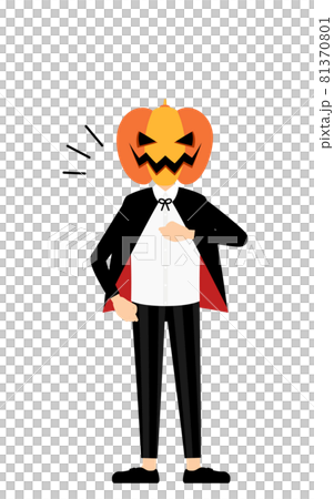 萬聖節服裝，一個穿著南瓜鬼的男孩正在敲打他的胸膛 81370801