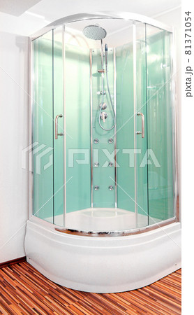 Green shower 81371054