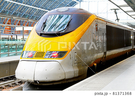 Fast train engine Fast train engine 81371368