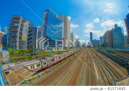 横浜駅につながる線路群 81371685