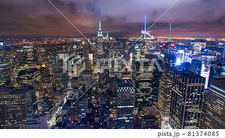 ニューヨーク、マンハッタン夜景 アメリカ合衆国ニューヨーク州ニューヨーク市 ニューヨーク、マンハッタン夜景 アメリカ合衆国ニューヨーク州ニューヨーク市 81374085