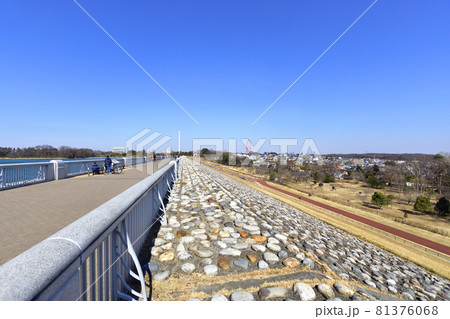 山口貯水池と村山貯水池と周辺の風景 81376068