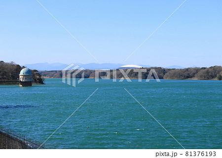 山口貯水池と村山貯水池と周辺の風景 81376193