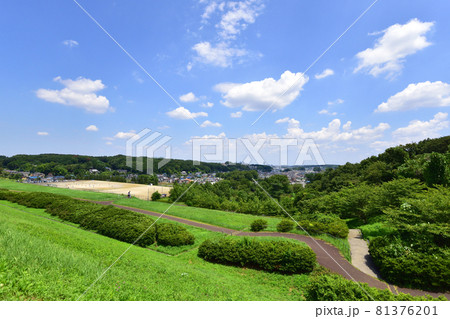 山口貯水池と村山貯水池と周辺の風景 81376201