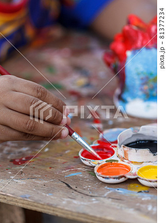 Dish paint Dish paint 81377234
