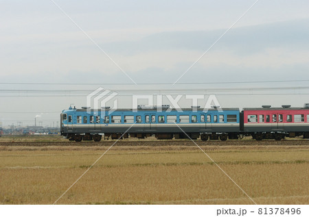 北陸本線　美川ー加賀笠間　JR西日本　415系　C10編成　①　クハ415-810（金沢）　山側 81378496