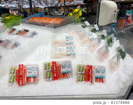 Tesco Lotus,THAILAND- August 25, 2021 : Variety of fresh meat, Fresh fish and seafood are placed in trays or on crushed ice, Fresh food products in famous department stores. Food in the mall. Tesco Lotus,THAILAND- August 25, 2021 : Variety of fresh meat, Fresh fish and seafood are placed in trays or on crushed ice, Fresh food products in famous department stores. Food in the mall. 81378886