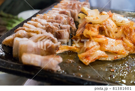 韓国料理～サムギョプサル～ 81381601