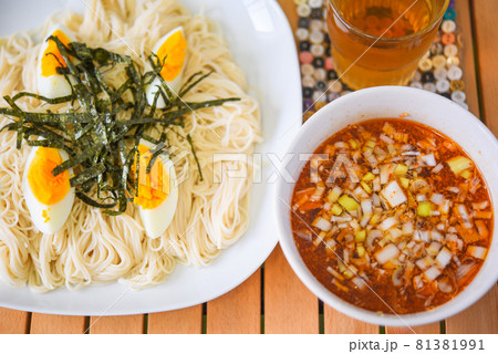 ピリ辛つけ汁そうめん ピリ辛つけ汁そうめん 81381991