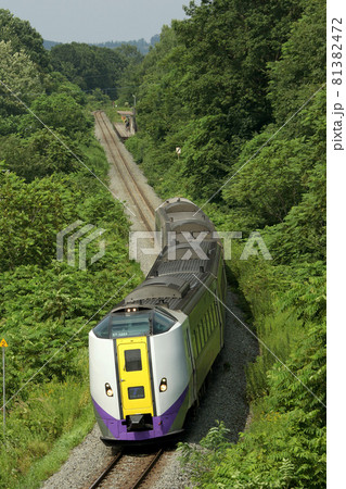 帯広を後に札幌を目指す特急とかち　とかち　キハ261　JR北海道 81382472