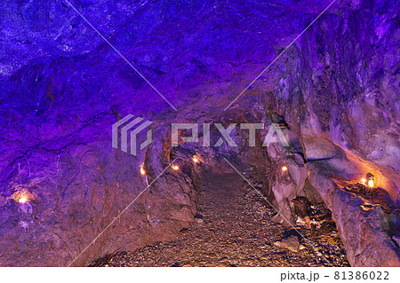 【奥能登 珠洲岬 (青の洞窟)】 石川県珠洲市三崎町寺家 【奥能登 珠洲岬 (青の洞窟)】 石川県珠洲市三崎町寺家 81386022