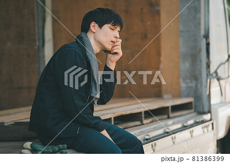 トラックドライバー トラックドライバー 81386399