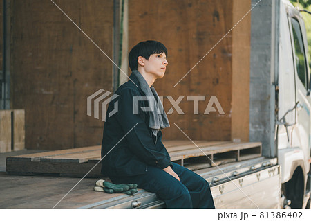 トラックドライバー 81386402