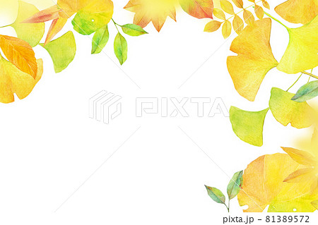 銀杏と青空　水彩イラスト　背景素材 81389572