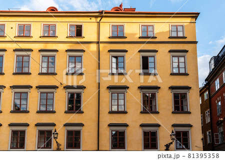 Traditional old houses in Gamla Stan quarter of Stockholm Traditional old houses in Gamla Stan quarter of Stockholm 81395358