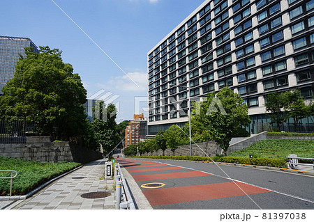 8月　千代田318山王坂と衆議院会館 81397038
