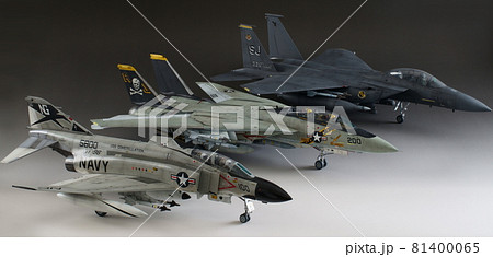 アメリカ軍 ジェット戦闘機  F-4J F-14A F-15E プラモデル 1/48 scale 81400065