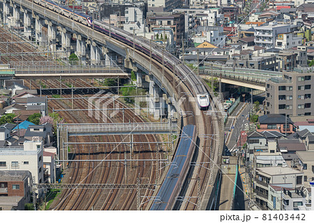 【王子の北とぴあからの眺望　北陸新幹線E7系とE2系の離合】 81403442