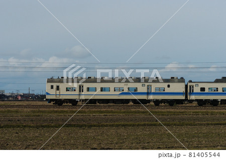 北陸本線 美川ー加賀笠間 JR西日本 419系 D07編成 ① クハ418-7(敦賀) 山側 北陸本線 美川ー加賀笠間 JR西日本 419系 D07編成 ① クハ418-7(敦賀) 山側 81405544