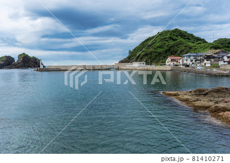 島根半島　四十二浦　手結浦の風景 81410271