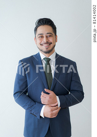 ビジネスマン　30代　中東系 81414002