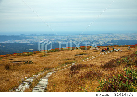 秋の月山弥陀ヶ原 秋の月山弥陀ヶ原 81414776