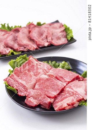 牛カルビ　焼肉 81418302