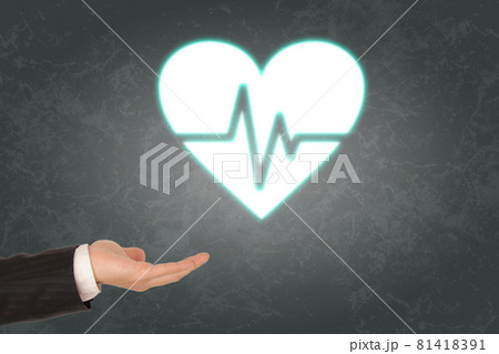 ハートと心電図の 医療イメージ image of medical healthcare　treatm 81418391