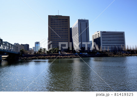 京浜急行電鉄本線　六郷土手駅　 京急多摩川橋梁 81419325