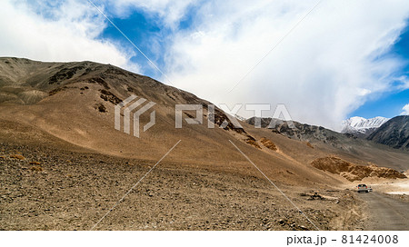 インド・ラダック地方 Pangong Lake Road, Ladakh, India 81424008