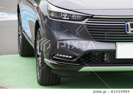 自動車イメージ　ホンダヴェゼルのフロントマスク 81434904