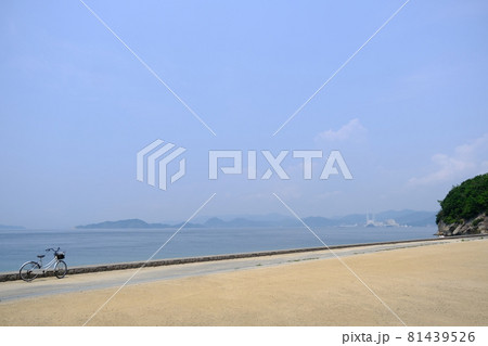 うさぎ島(大久野島)の景色(海と自転車)2 うさぎ島(大久野島)の景色(海と自転車)2 81439526
