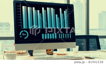 Business visual data analyzing technology by creative computer software Business visual data analyzing technology by creative computer software 81441536