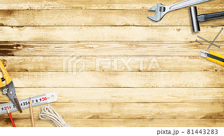工具と木目の素材 81443283