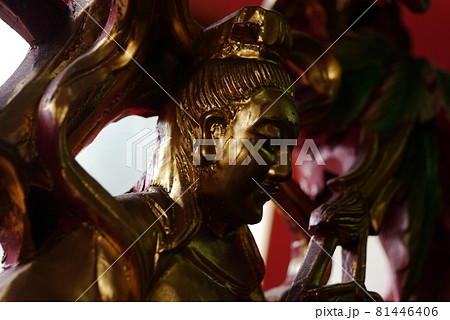 古い 古びた 古ぼけた 81446406