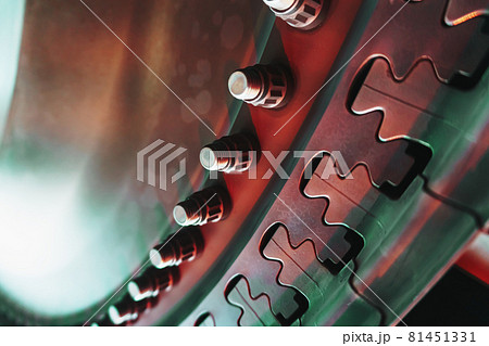 Internal design of a gas turbine plant for generating energy. 81451331